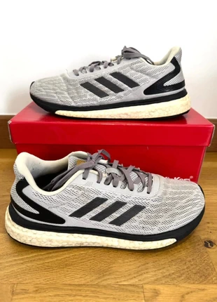 Baskets Adidas Response LT grise taille 40, marque: adidas, état: Bon état, taille: 40, 17,00 €, 18,55 € Protection acheteurs incluse