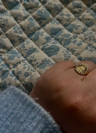 Gouden ring, merk: Boutiek, staat: Nieuw zonder prijskaartje, maat: Aanpasbaar, € 2,00, € 2,80 inclusief Kopersbescherming