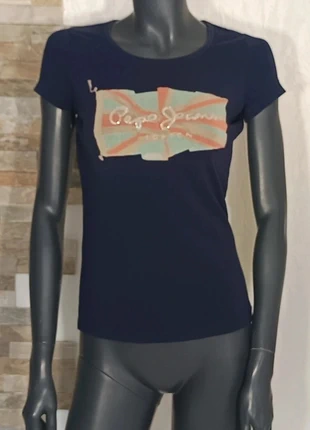 Joli t-shirt Pépé Jeans, marque: Pepe Jeans, état: Très bon état, taille: XS / 34 / 6, 6,00 €, 7,00 € Protection acheteurs (Pro) incluse