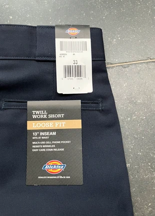 Dickies short nieuw, brand: Dickies, condizioni: Nuovo con cartellino, taglia: L, €35.00, €37.45 include la Protezione acquisti