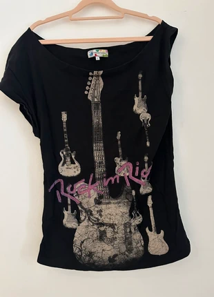 graphic off the shoulder tee, brand: Vintage Dressing, condizioni: Ottime, taglia: S / IT 40 / EU 36, €5.00, €5.95 include la Protezione acquisti