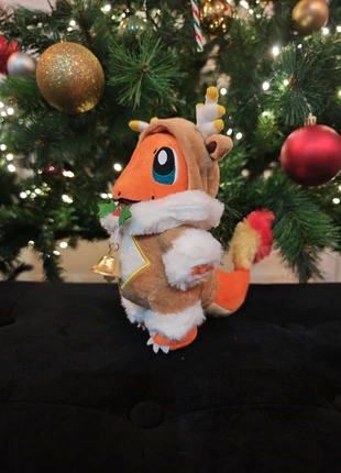 Peluche Pokémon Salamèche Édition Noël 2025, brand: Pokémon, condition: Very good, size: One size, €27.99, €30.09 includes Buyer Protection