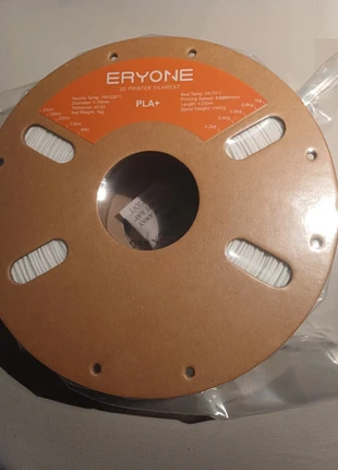 Bobine pla + blanc, brand: eryonne, condizioni: Ottime, €12.00, €13.30 include la Protezione acquisti Pro
