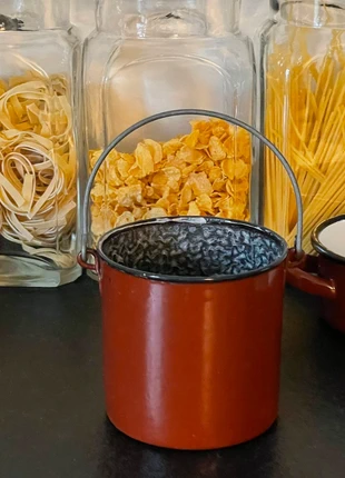 Emaille vintage emmertje bruin, merk: émaillé, staat: Heel goed, € 4,50, € 5,43 inclusief Kopersbescherming