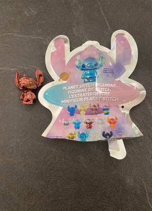 mini figurine stitch disney surprise avec l'emballage - collection planet, marque: Disney, état: Neuf sans étiquette, taille: Taille unique, 5,00 €, 5,95 € Protection acheteurs incluse