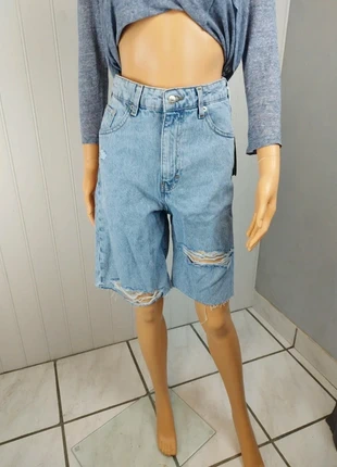 Bermuda H&M neuf taille 34, merk: H&M, staat: Nieuw met prijskaartje, maat: XS / 34 / 6, € 7,00, € 8,05 inclusief Kopersbescherming Pro