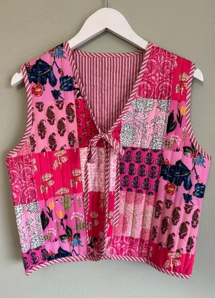 Pink Vintage Style Retro patchwork Quilted Reversible Floral Waiscoat Gilet Jacket 12/14, condition: Very good, size: M / UK 12-14, £18.00, £19.60 includes Buyer Protection