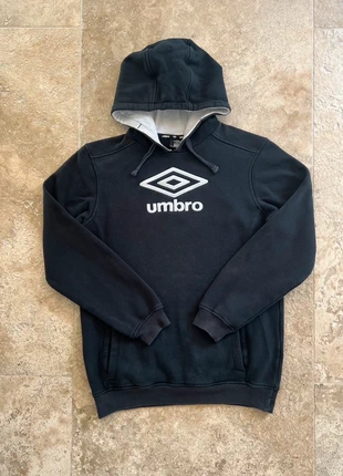 Sweat à capuche Umbro brodé vintage noir blanc homme taille S, brand: Umbro, condition: Very good, size: S, €15.00, €16.45 includes Buyer Protection