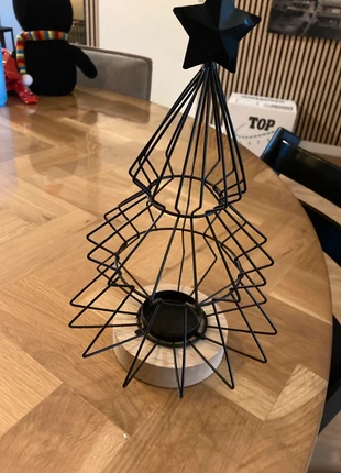 Kerstboompje Metaal met Houten Voet – Kaarsenhouder, merk: Noël, staat: Heel goed, € 2,50, € 3,33 inclusief Kopersbescherming