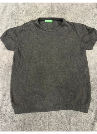 Jersey gris de manga corta United Colors of Benetton talla M, brand: United Colors of Benetton, condizioni: Buone, taglia: M, €10.00, €11.20 include la Protezione acquisti