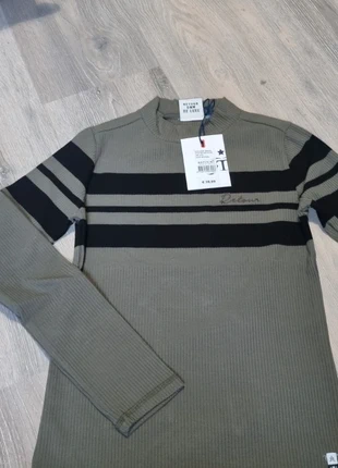 Retour coltruitje maat 122-128 khaki groen nieuw!, marca: RETOUR, estado: Novo com etiquetas, tamanho: 7 anos / 122 cm, €11.00, €12.25 inclui Proteção do Comprador