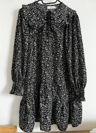 Robe neuve Mango taille XS noire et blanches longues longues, merk: Mango, staat: Nieuw zonder prijskaartje, maat: XS / 34 / 6, € 4,80, € 5,74 inclusief Kopersbescherming