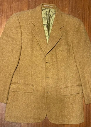 Superbe blazer en tweed, brand: Vintage Dressing, condition: Very good, size: M, €35.00, €37.45 includes Buyer Protection