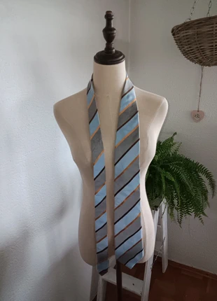 Breuninger Essentials Schlips, marque: Breuninger, état: Bon état, 3,00 €, 3,85 € Protection acheteurs incluse