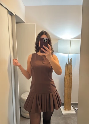 Robe Zara, marque: Zara, état: Neuf sans étiquette, taille: M / 38 / 10, 20,00 €, 21,70 € Protection acheteurs incluse