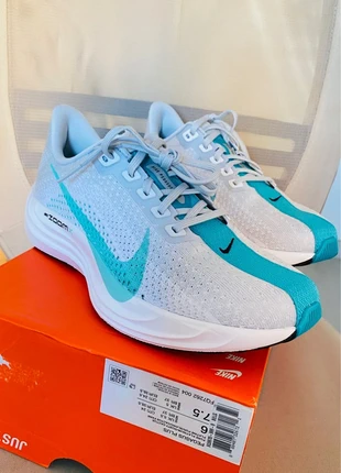 Nike Pegasus Plus, merk: Nike, staat: Nieuw zonder prijskaartje, maat: 38.5, € 85,00, € 89,95 inclusief Kopersbescherming