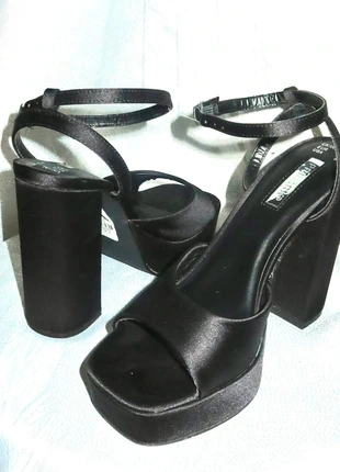 Escarpins Y2K Noir Plateforme Baby Doll, marke: Vintage Dressing, zustand: Sehr gut, größe: 39, 19,99 €, 21,69 € inklusive Vinted-Käuferschutz