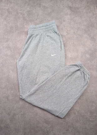 Pantalon de Jogging Solo Swoosh Nike Nrg LAB premium gris large oversize baggy N°93, marke: Nike, zustand: Neu, größe: L, 49,90 €, 53,10 € inklusive Vinted-Käuferschutz