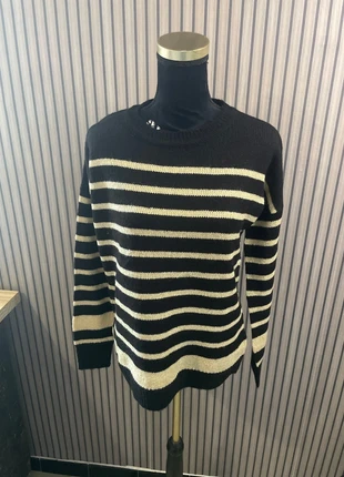 🖤 Pull noir UP Fashion – fil doré & coupe chic 38/40, merk: UP2FASHION, staat: Heel goed, maat: M / 38 / 10, € 6,00, € 7,00 inclusief Kopersbescherming Pro