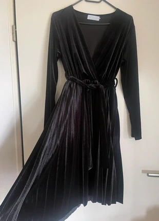 Robe noire velours Karl Marc John, brand: Karl Marc John, condition: New without tags, size: L / 40 / 12, €60.00, €63.70 includes Buyer Protection