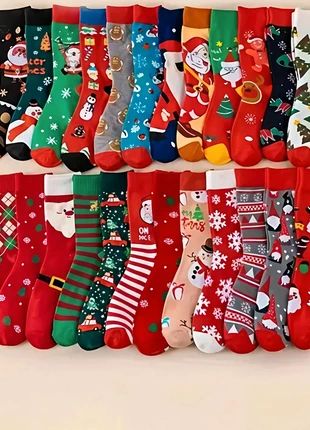Set di 10 paia di calze natalizie con fantasie assortite, marque: Merry Christmas, état: Neuf avec étiquette, taille: Taille unique, 12,00 €, 13,30 € Protection acheteurs incluse