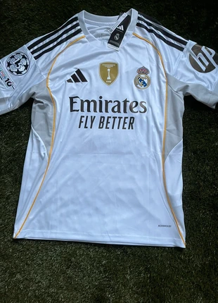 Real Madrid Home Kit M Size, brand: adidas, condition: Very good, size: M, £23.00, £24.85 includes Buyer Protection