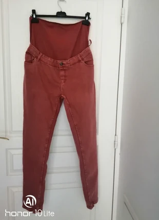 Pantalon de grossesse, Kiabi, T46, bordeaux clair, élastique à la taille pour réajuster, merk: Kiabi, staat: Heel goed, maat: XXXL / 46 / 18, € 5,00, € 5,95 inclusief Kopersbescherming