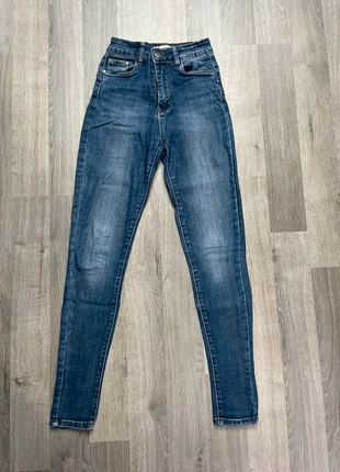 jeans, marque: M.Sara, état: Très bon état, taille: XS / 34 / 6, 2,50 €, 3,33 € Protection acheteurs incluse