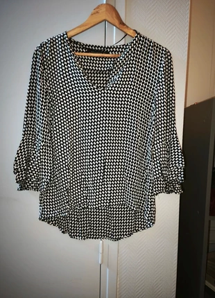Blouse Zara Woman M – imprimé noir & blanc chic & intemporel, marke: Zara, zustand: Sehr gut, größe: M / 38 / 10, 15,00 €, 16,45 € inklusive Vinted-Käuferschutz