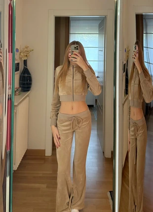 Y2K Subdued Velour tracksuit Light beige Juicy Couture, marke: Subdued, zustand: Sehr gut, größe: XS / 34 / 6, 30,00 €, 32,20 € inklusive Vinted-Käuferschutz