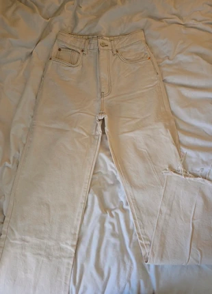 Jean beige ample taille haute, marque: Stradivarius, état: Très bon état, taille: XS / 34 / 6, 9,00 €, 10,15 € Protection acheteurs incluse