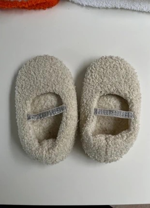 Sloffen wit maat 21-23, marque: Zeeman, état: Très bon état, taille: 21, 1,50 €, 2,28 € Protection acheteurs incluse