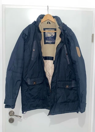 Veste hiver imperméable avec capuche marque Atlas for Men, taille M, neuve, merk: Atlas for Men, staat: Nieuw zonder prijskaartje, maat: M, € 15,00, € 16,45 inclusief Kopersbescherming