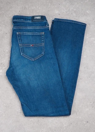 Jeans Tommy Jeans TJ 1985 bleu logo brodé - Taille 27x30, marke: Tommy Jeans, zustand: Sehr gut, größe: S / 36 / 8, 20,00 €, 21,70 € beinhaltet Vinted-Käuferschutz Pro