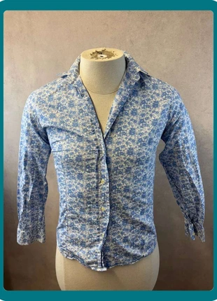 Chemise blanche à motif fleuri bleu – 100 % coton – Taille M – Lot MI25, condition: Very good, size: M, €6.70, €7.74 includes Buyer Protection