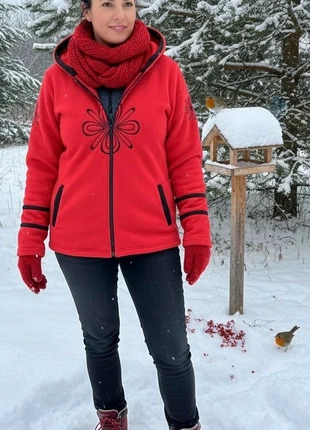 Veste polaire rouge brodée, brand: Coline, condizioni: Nuovo con cartellino, taglia: M / IT 42 / EU 38, €25.00, €26.95 include la Protezione acquisti