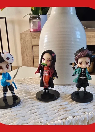 Figurine Demon Slayer, marque: Demon Slayer, état: Très bon état, taille: Prématuré, jusqu'à 44cm, 5,00 €, 5,95 € Protection acheteurs incluse