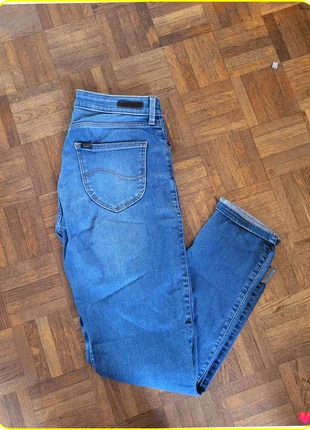 Magnifique jean Lee taille W29 Ref 19IT198, marca: Lee, estado: Muy bueno, tamaño: M / 38 / 10, 9,00 €, 10,15 € Protección al comprador incluida