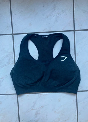 Brassière Gymshark taille M couleur noir, marke: Gymshark, zustand: Sehr gut, größe: M, 13,50 €, 14,88 € beinhaltet Vinted-Käuferschutz Pro