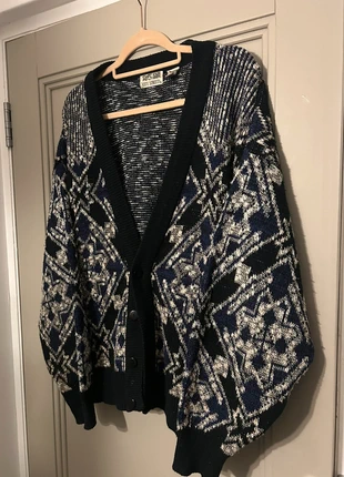 Vintage Patterned Cardigan, brand: City Streets, condition: Very good, size: XL, €25.00, €26.95 includes Buyer Protection