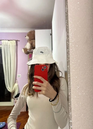 cappello da pescatore nike, brand: Nike, condizioni: Nuovo senza cartellino, taglia: M, €10.00, €11.20 include la Protezione acquisti