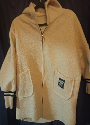 Manteau crème, marque: Made In Italy, état: Neuf avec étiquette, taille: Taille unique, 10,00 €, 11,20 € Protection acheteurs incluse