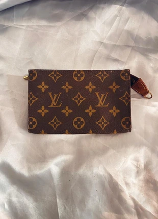 Louis Vuitton Vintage Monogram Pouch Made in France, marca: Louis Vuitton, estado: Muy bueno, 142,00 €, 149,80 € Protección al comprador incluida