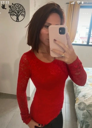 T-shirt manche longue rouge en dentelle Amisu Taille S, brand: Amisu, condition: Very good, size: S / 36 / 8, €8.00, €9.10 includes Buyer Protection