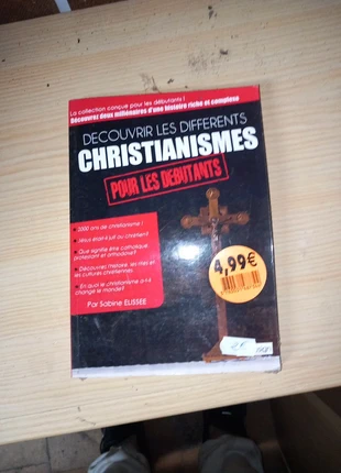 Livre découvrir les différents christianisme pour les débutants de Sabine Élissee, condition: Good, €2.00, €2.80 includes Buyer Protection Pro