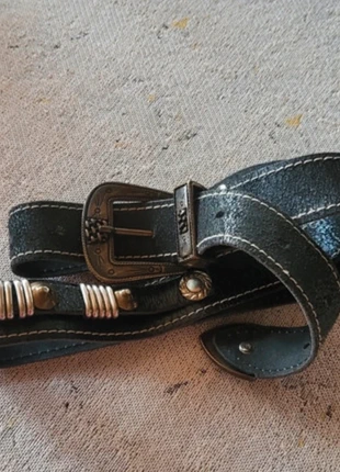 Ledergürtel mit Silber Details, marque: Vintage Dressing, état: Très bon état, taille: 100 cm, 9,00 €, 10,15 € Protection acheteurs incluse