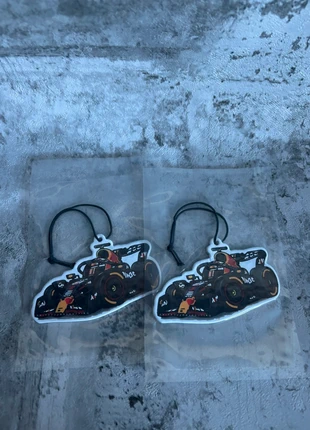 Redbull auto hangers, staat: Heel goed, € 1,99, € 2,79 inclusief Kopersbescherming