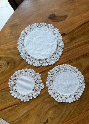 Lot 3 napperons blancs vintage faits main en coton déco bohème shabby chic, état: Très bon état, 15,00 €, 16,45 € Protection acheteurs incluse