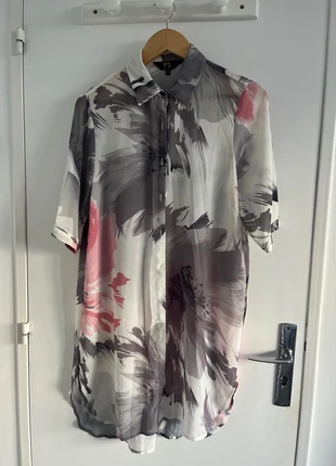 Chemise mi-longue- taille M, marque: M2, état: Très bon état, taille: M / 38 / 10, 15,00 €, 16,45 € Protection acheteurs incluse