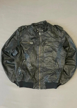 Vintage Black Leather Bomber Jacket – Streetwear Essential 📴, marque: Vintage Dressing, état: Très bon état, taille: L, 48,00 €, 51,10 € Protection acheteurs incluse